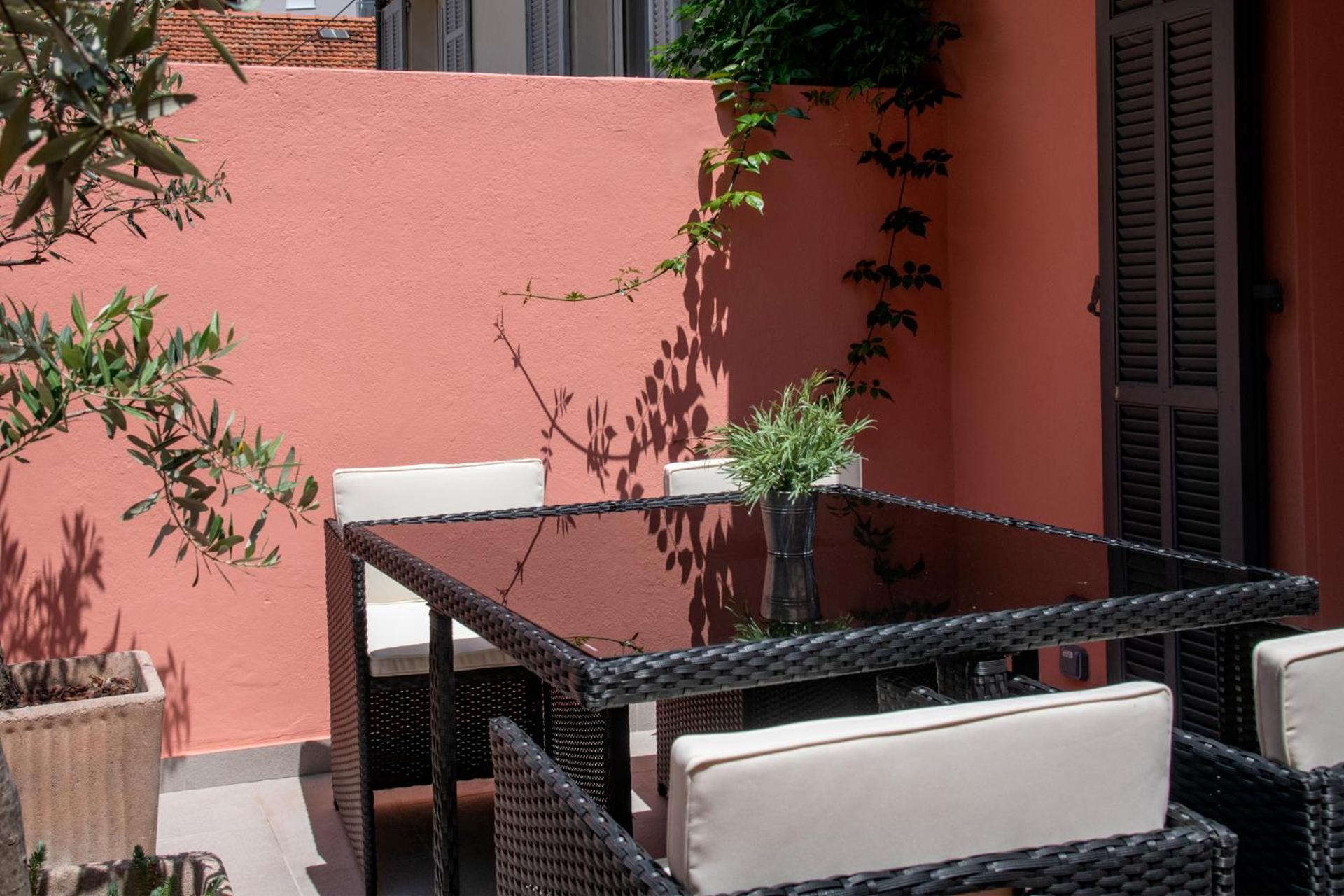 Appartements French Riviera Confidential Centre Ville Juan Les Pins Proche Des Plages Rom bilde