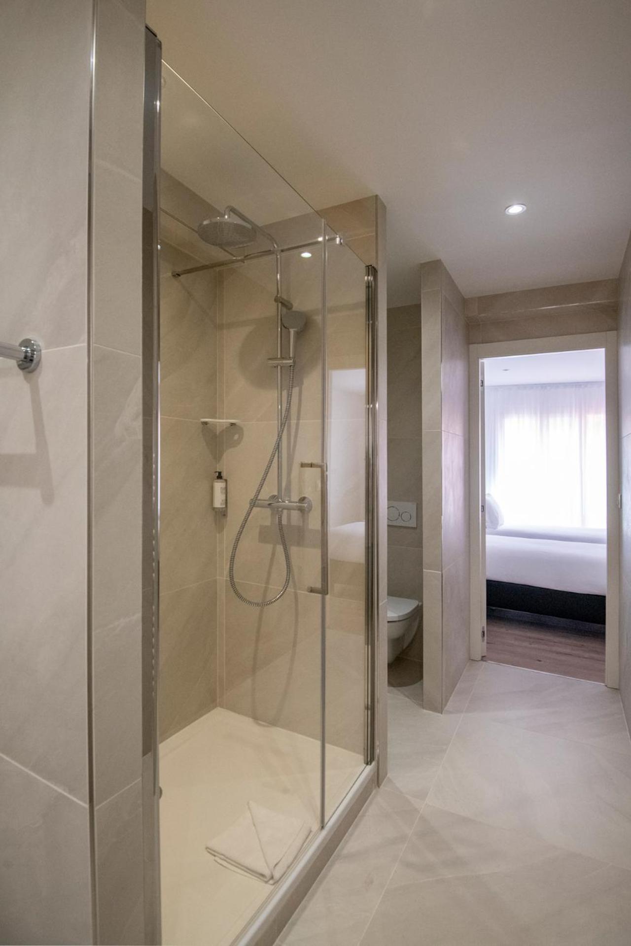 Appartements French Riviera Confidential Centre Ville Juan Les Pins Proche Des Plages Rom bilde